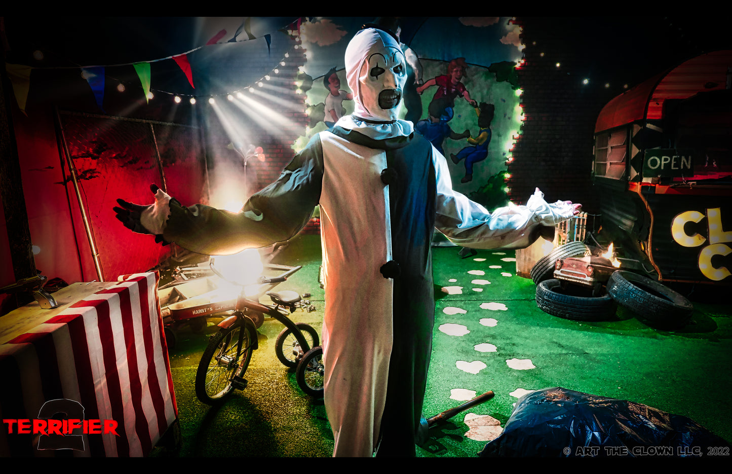 Terrifier 2 - 11x17 Clown Cafe Set Poster - Art The Clown