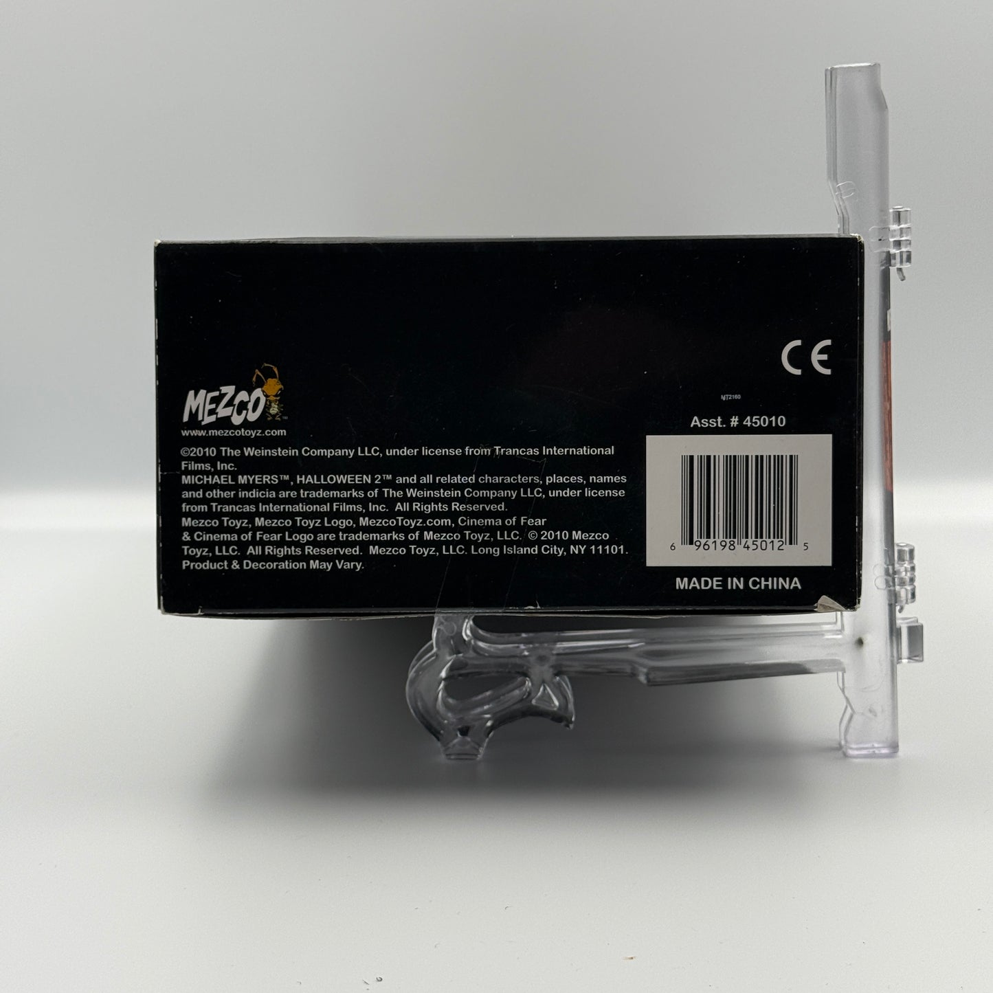 Rob Zombie's Halloween 2 II Mezco 1:6 Michael Myers Figure