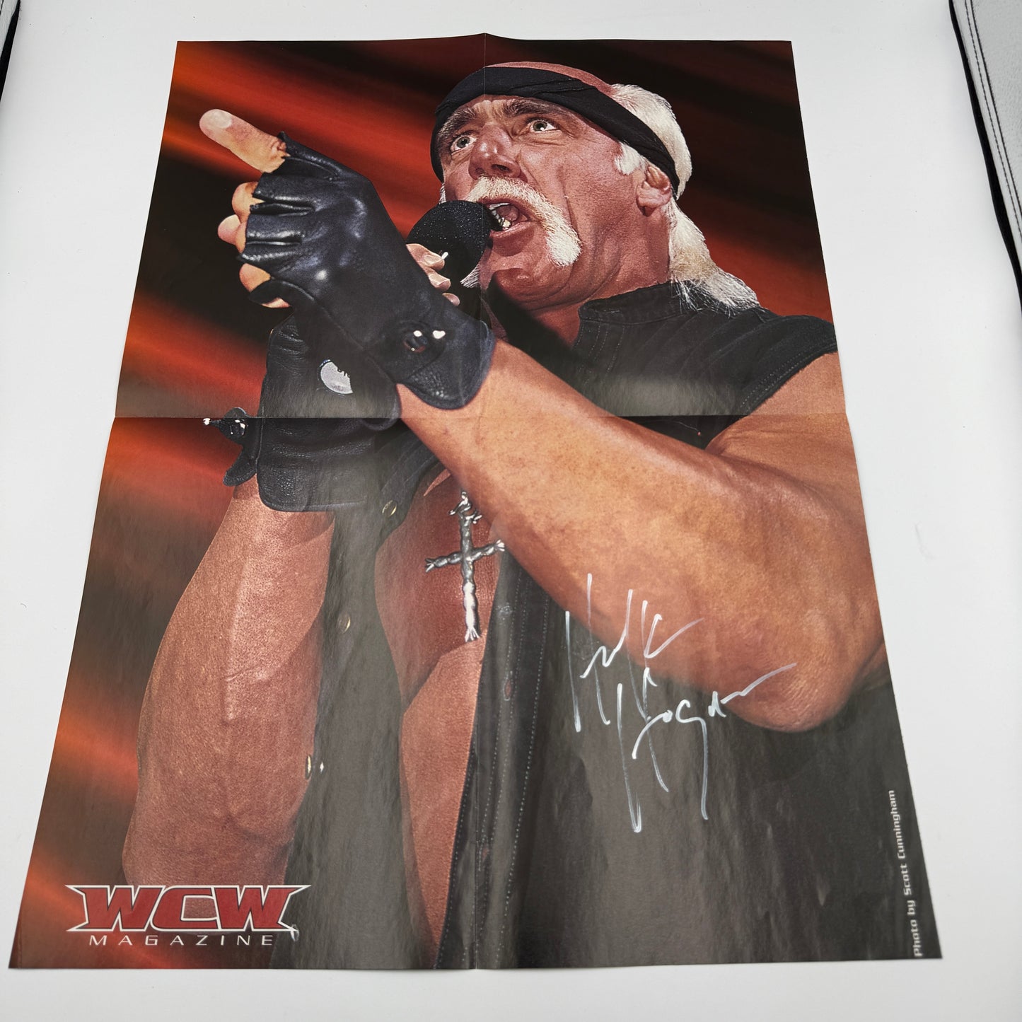 Hulk Hogan Signed Magazine Fold Out Poster - WWF WCW Wrestling